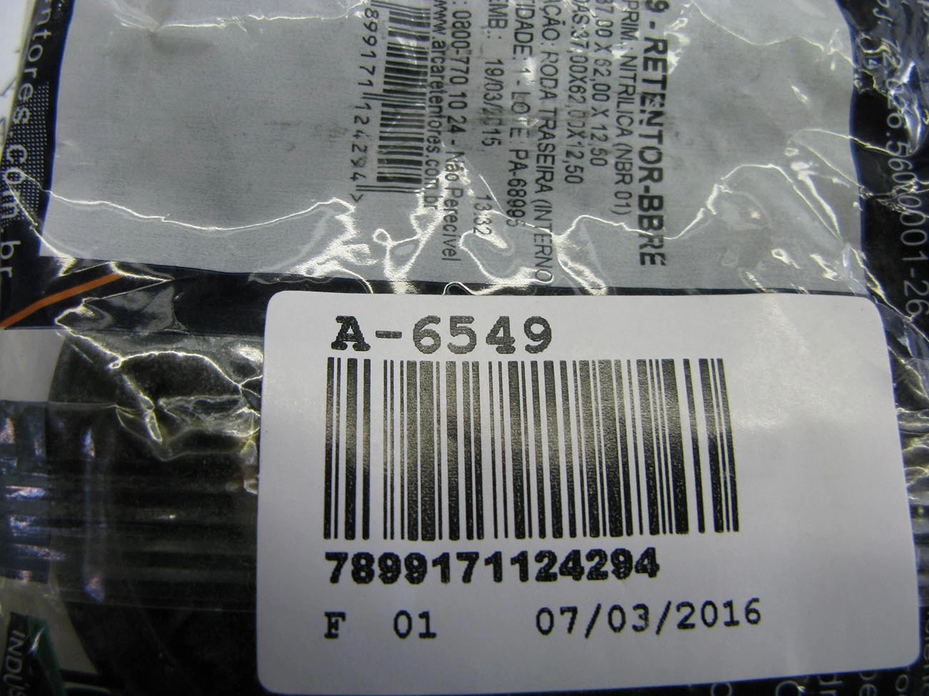 RETENTOR MITSUBISHI L-200 2.5 - RODA TRASEIRA INTERNO
