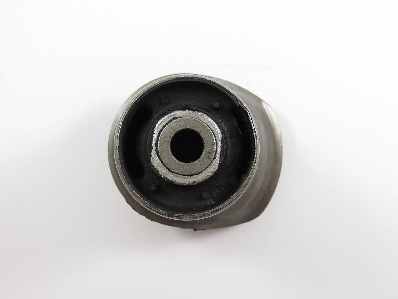 BUCHA EIXO VW GOLF 95/98 - TRASEIRO
