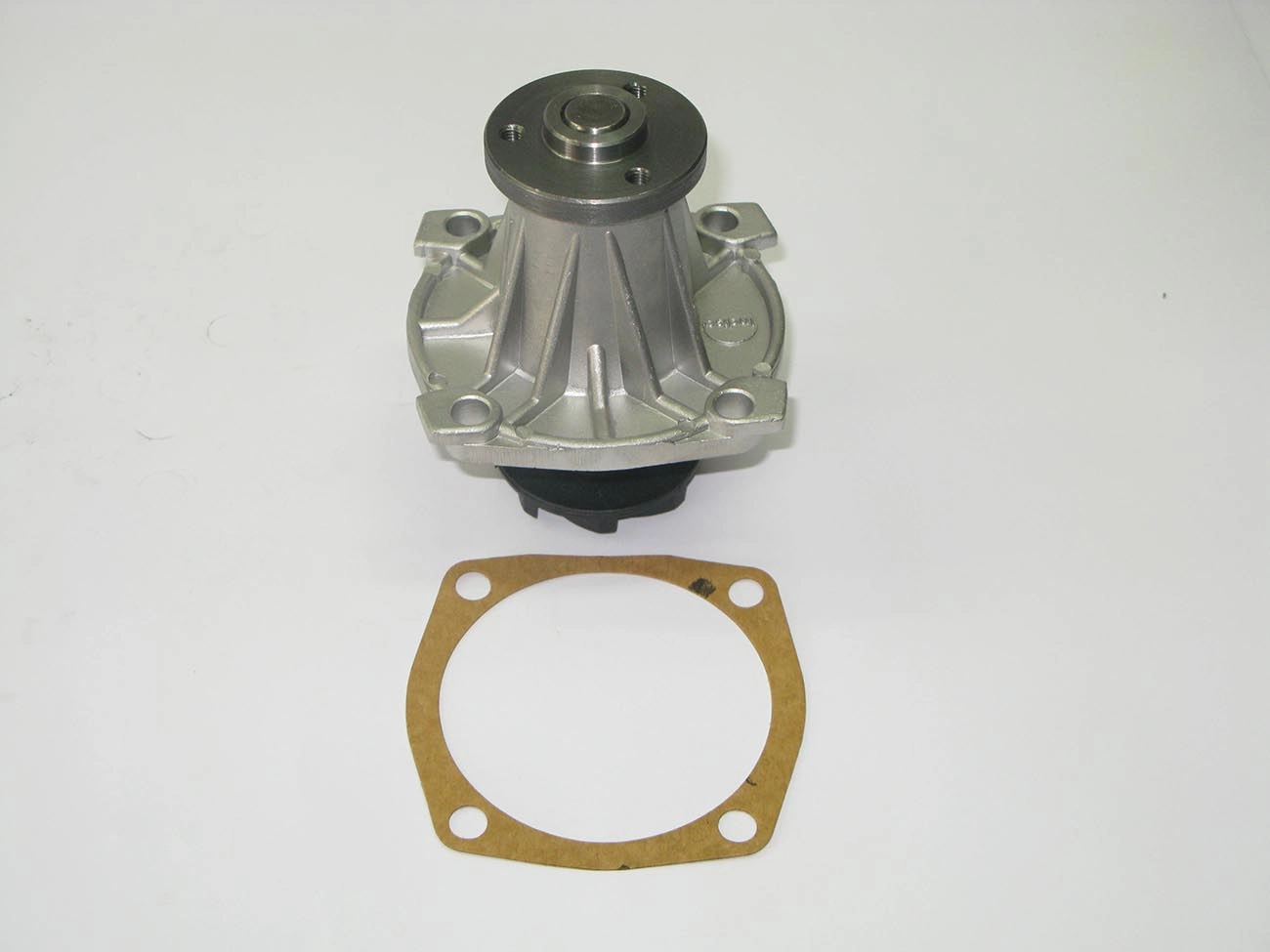 BOMBA AGUA FIAT UNO/PREMIO/ELBA/FIORINO 1.6 94/96 - MOTOR ARGENTINO SEM POLIA