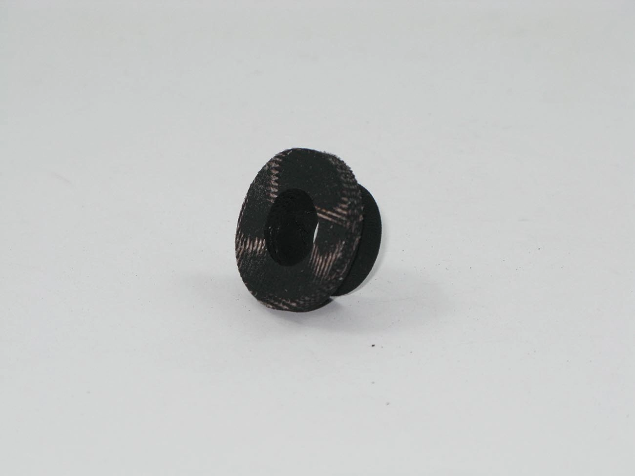MEIA DO BUCHA ESTABILIZADOR/ALGEMA EIXO SUSPENSÃO DIANTEIRA/TRASEIRA MB 608/709 - SEM TUBO