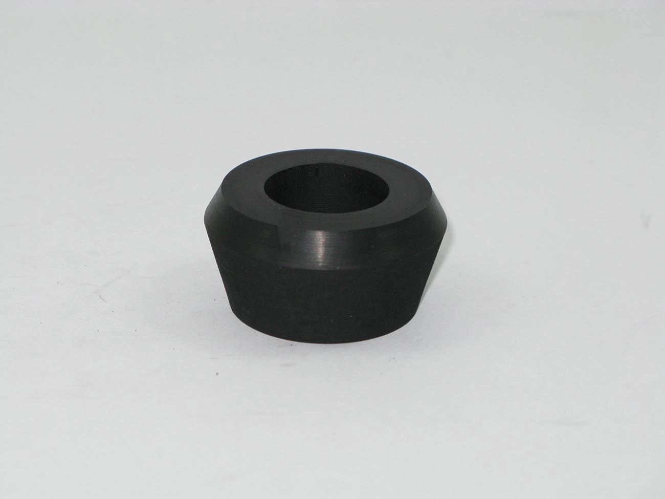 BUCHA AMORTECEDOR FORD CARGO 1215/1415/1622/2422/4030 - DIANTEIRO/TRASEIRO
