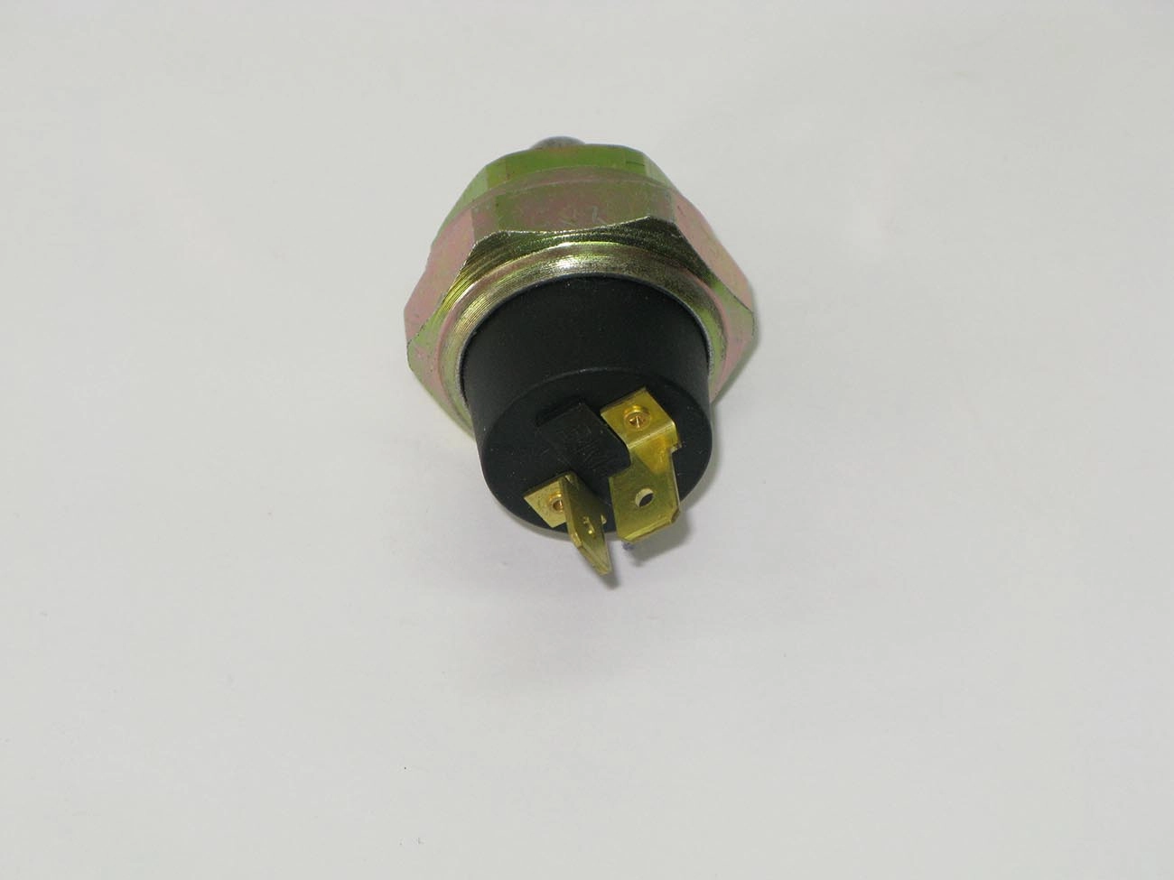 INTERRUPTOR DE FREIO - FORD CARGO