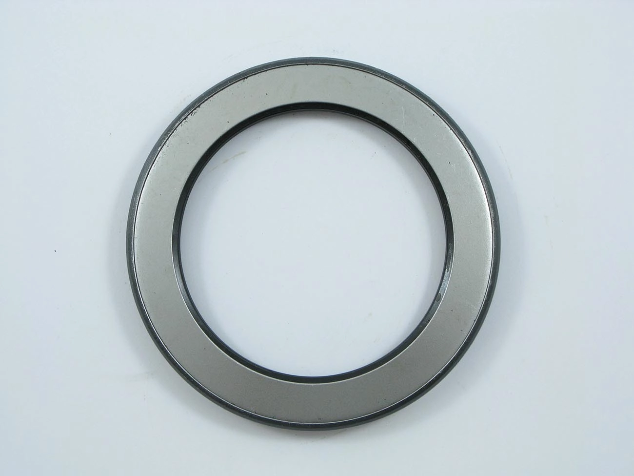 RETENTOR CUBO RODA DIANTEIRO FREIO HIDRÁULICO 95,00X130,00X13,00MM DIANTEIRA MB LP312/LP321 1111 ATÉ 2013 95X130X13MM