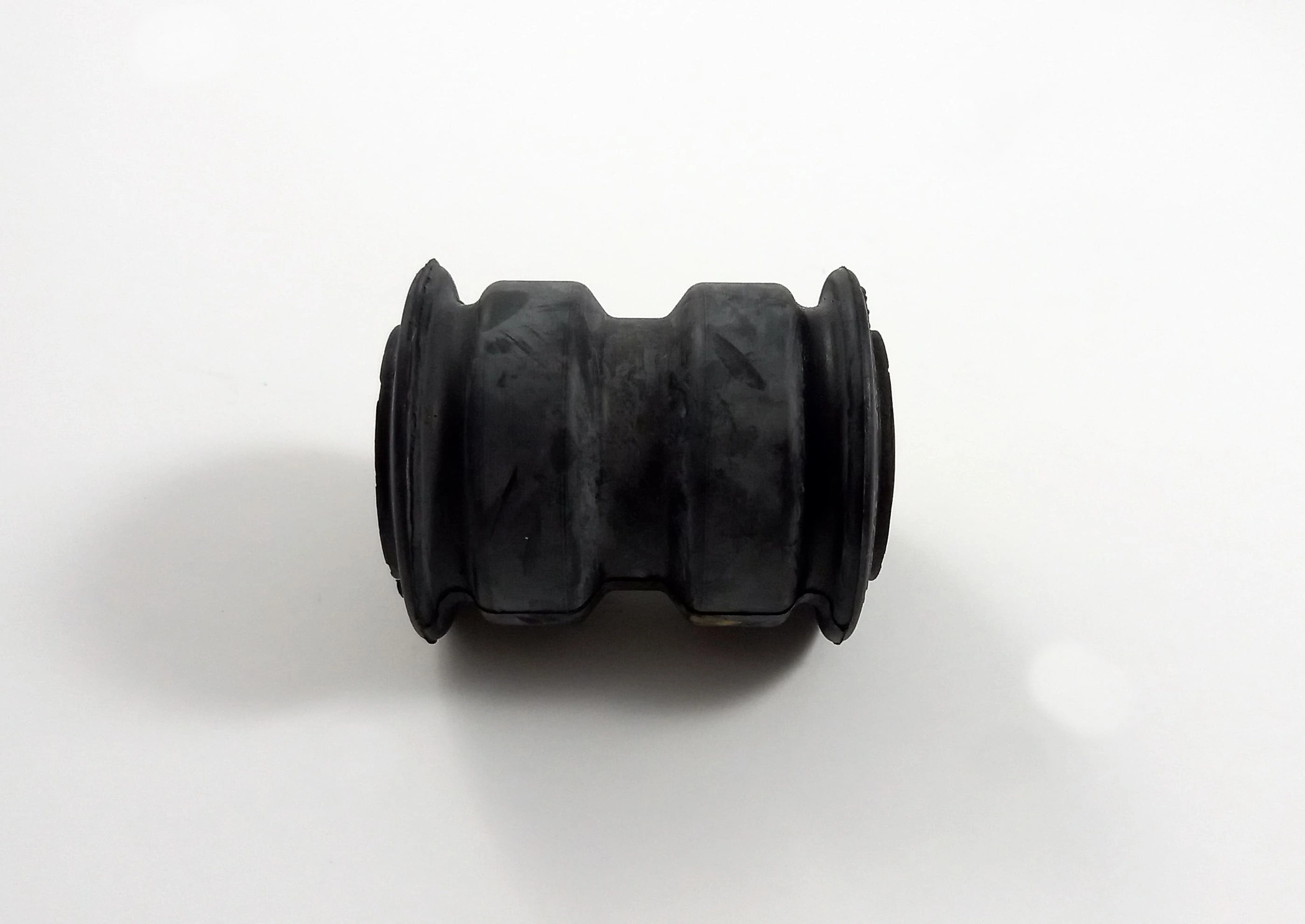BUCHA DIANTEIRA FEIXE MOLAS TRASEIRO FIAT FIORINO 1994/ STRADA 1999/