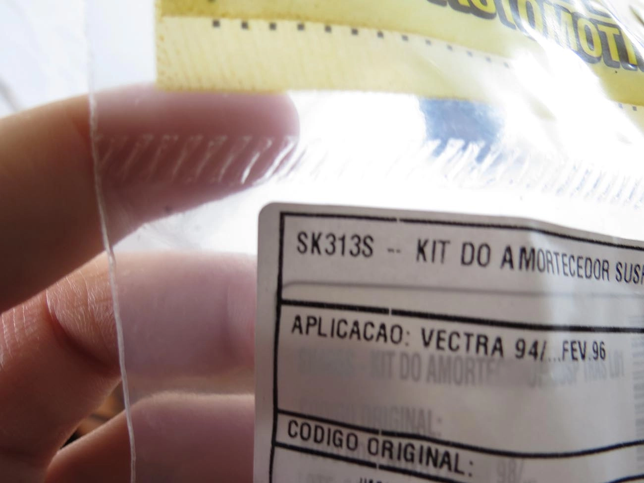KIT AMORTECEDOR DIANTEIRO GM VECTRA 1994/1996 - BATENTE/COIFA