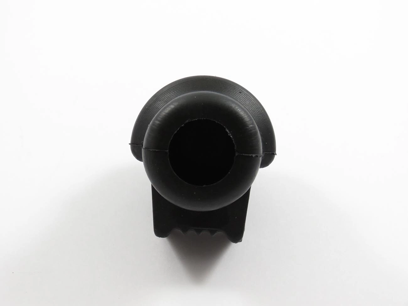 BUCHA EXTERNA DO ESTABILIZADOR DIANTEIRO RENAULT CLIO I 96/98 - KANGOO 93/00 - MEGANE 98/06 - R19