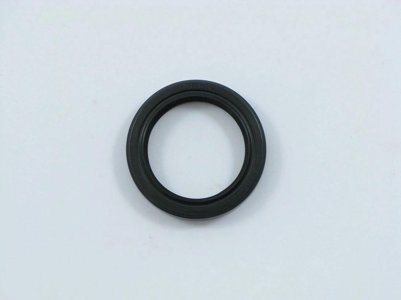 RETENTOR GARFO EMBREAGEM SCANIA - AMARELA CAIXA CONTROLE COMANDO PISTÃO - 28,50X38,10X7MM