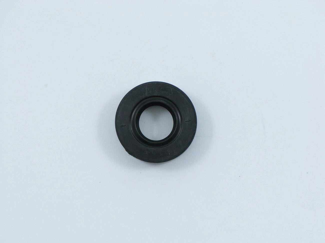 RETENTOR CAIXA CÂMBIO ALAVANCA/HASTE SELETORA 13X26X9MM FORD CORCEL/BELINA/DEL REY/PAMPA 69/89