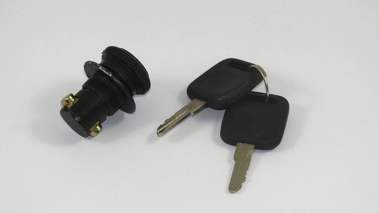 FECHADURA PORTA LUVAS VW FUSCA 78/ - BRASILIA/PASSAT/VARIANT II TODOS - S/CHAVE