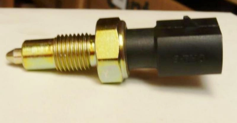 INTERRUPTOR LUZ DE RE - FIAT UNO/PREMIO/ELBA/FIORINO 11.91/