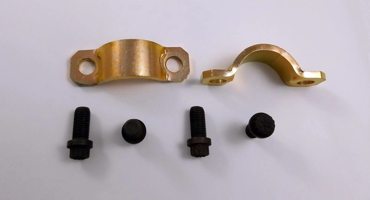 KIT ABRACADEIRA C/PARAFUSOS P/CRUZETA CARDAN FORD/GM/VW/AGRALE - C/CRUZETA 5-263/5-275XS