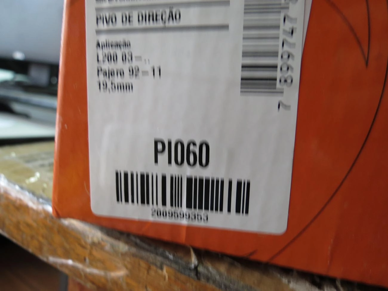 PIVÔ SUSPENSÃO INFERIOR ESQUERDO MITSUBISHI L-200 SPORT 03/10 - PAJERO 92/00 - PAJERO SPORT 98/11