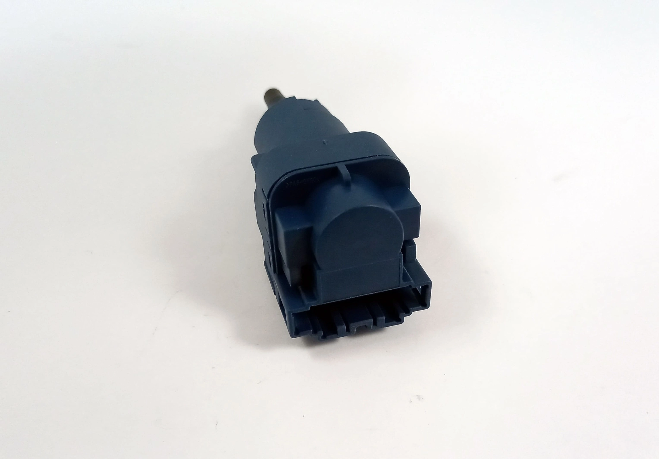 SENSOR PEDAL DE EMBREAGEM VW POLO/FOX/GOLF/GOL - AUDI A3 - 2 PINOS