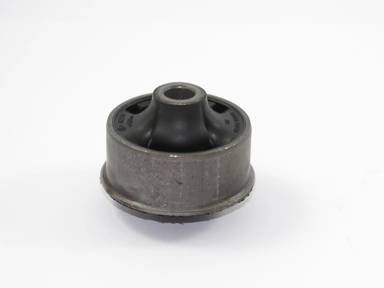 BUCHA MAIOR TRASEIRA DA BANDEJA DIANTEIRA TOYOTA COROLLA/FIELDER 2002/2019 - SUSPENSAO DIANTEIRA