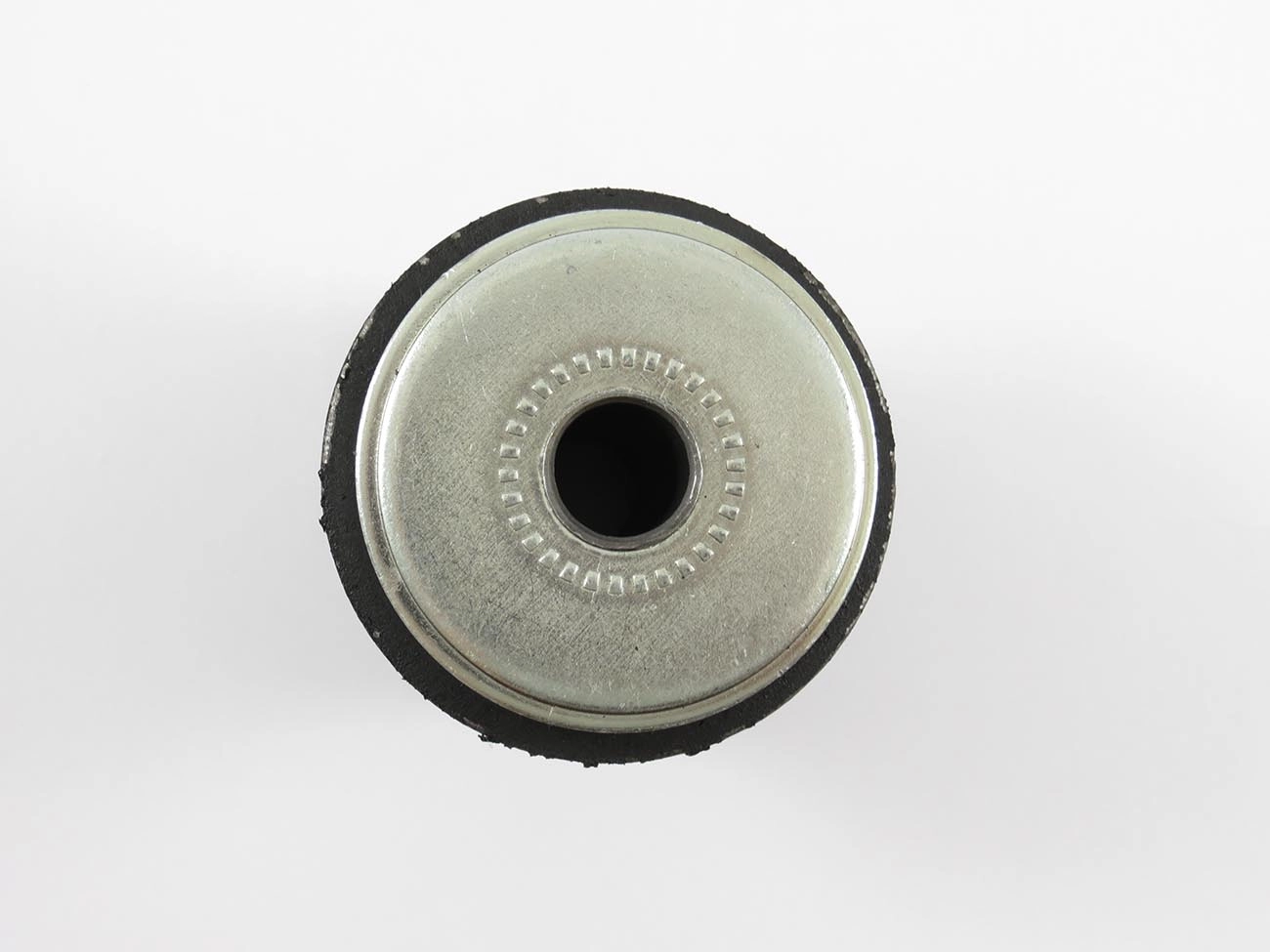 BUCHA BANDEJA INFERIOR TOYOTA HILUX/SW4 2016/ - SUSPENSÃO DIANTEIRA BUCHA MAIOR