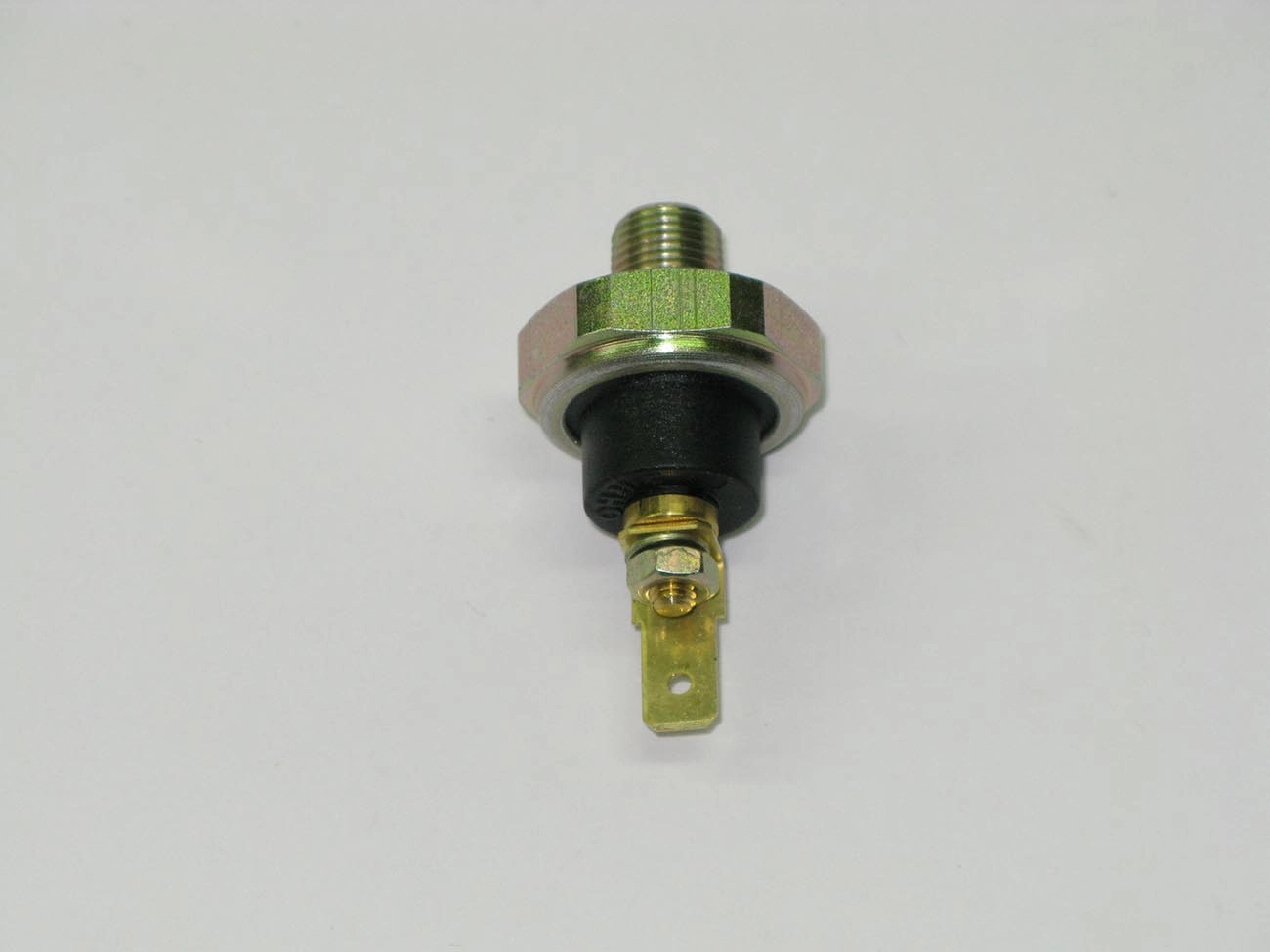INTERRUPTOR PRESSÃO ÓLEO OLEO KIA BESTA/TOYOTA HILUX/COROLA/HONDA CIVIC MITSUBISHI L-200/300