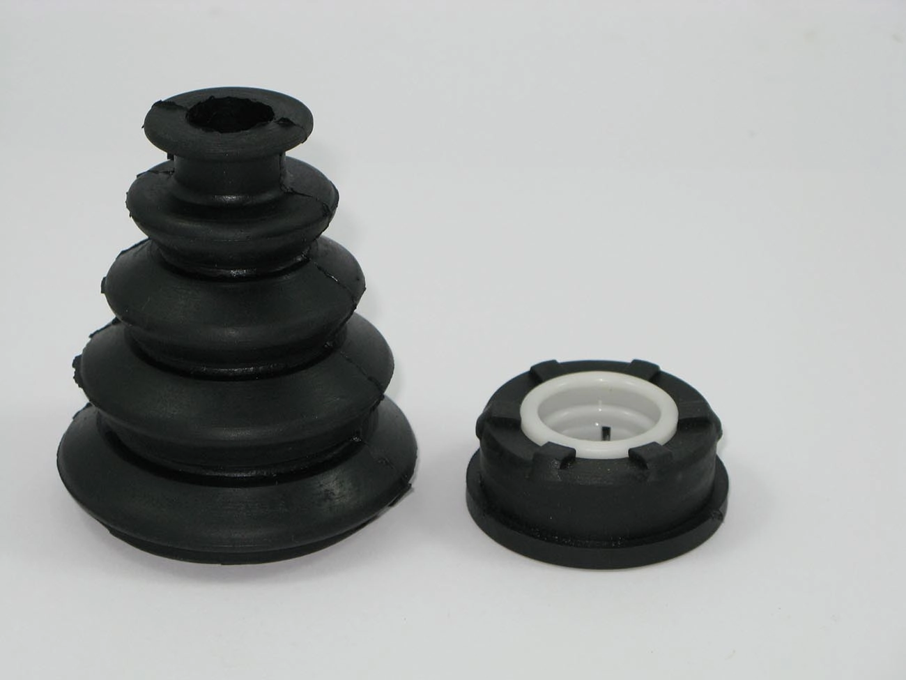 KIT BUCHA VARÃO ALAVANCA CÂMBIO COM COIFA GM CORSA /02 CELTA TODOS ASTRA 99/00 VECTRA /05