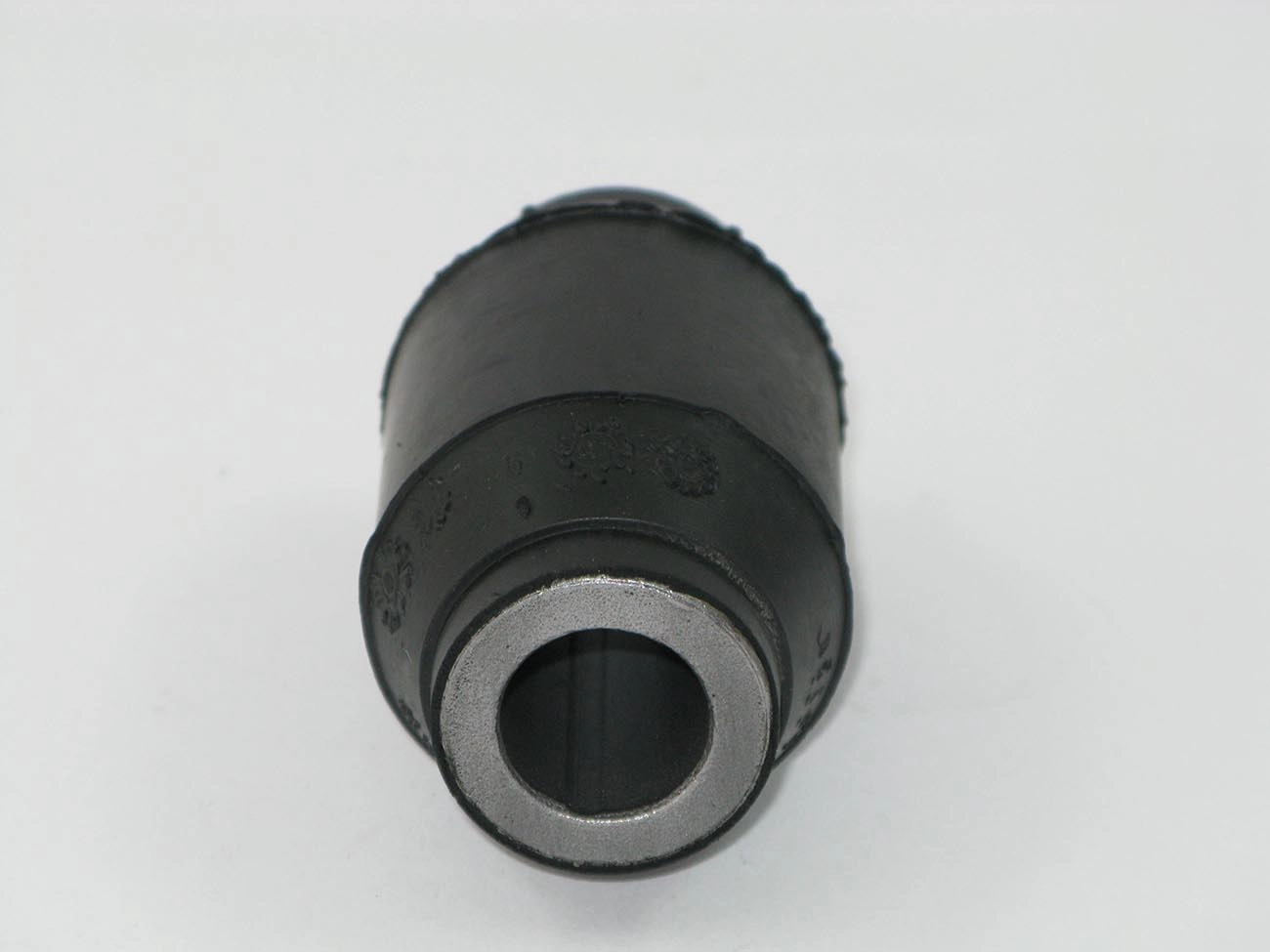 BUCHA FEIXE MOLAS TRASEIRO FIXO MOLA FORD F-4000 99/ TRASEIRA FIXA