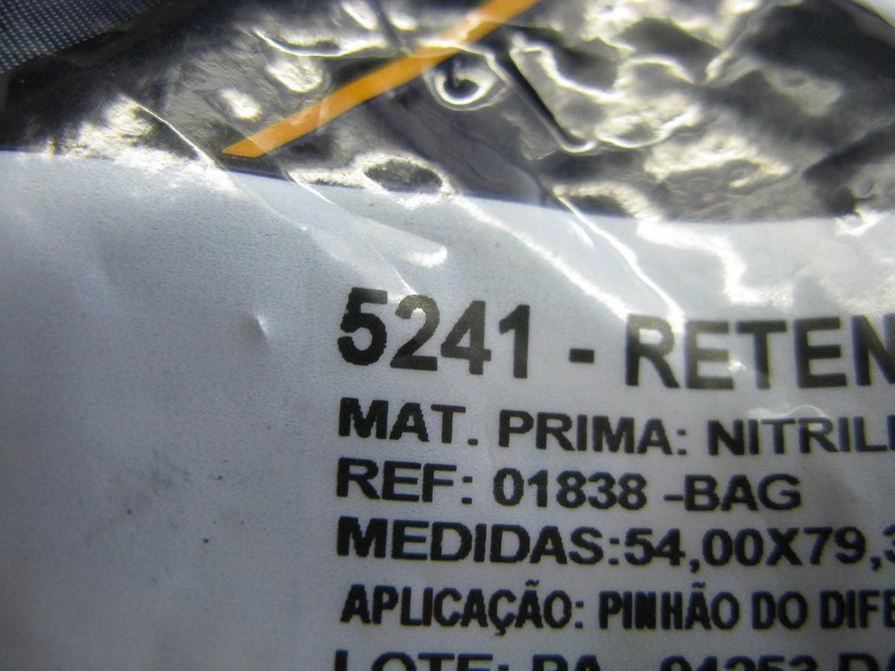 RETENTOR PINHÃO DIFERENCIAL TRASEIRO 54,00X79,35X12,70MM FORD 814/F-4000 GM A/C/D-40 VW 6-80-6-90-7-90/7-110 54X79,35X12,70
