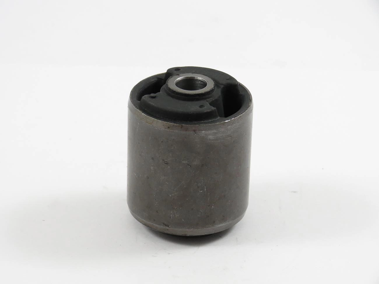 BUCHA EIXO FIAT TEMPRA 92/ - TRASEIRO BRACO LONGITUDINAL