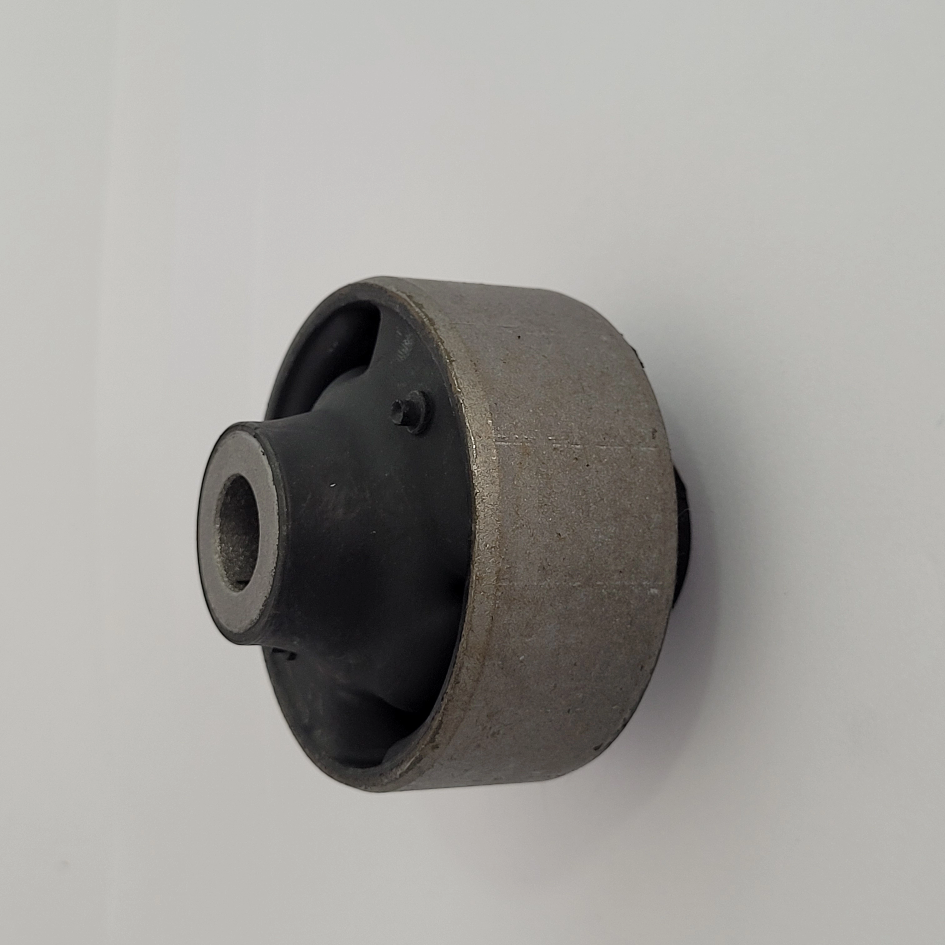BUCHA TRASEIRA BANDEJA DIANTEIRA HYUNDAI I30 12/18 - ELANTRA 12/ - VELOSTER 12/13