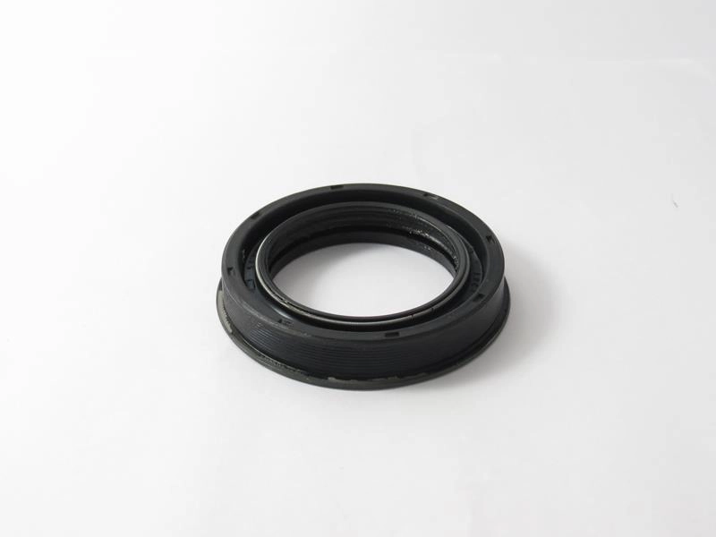 RETENTOR EIXO ENTALHADO/SAÍDA CAIXA CÂMBIO 57,20X82,60X87,00X14,00MM EATON VW 6.90/7.90/11.130/13.130/14.140/15.160 57,20X82X87X14MMM