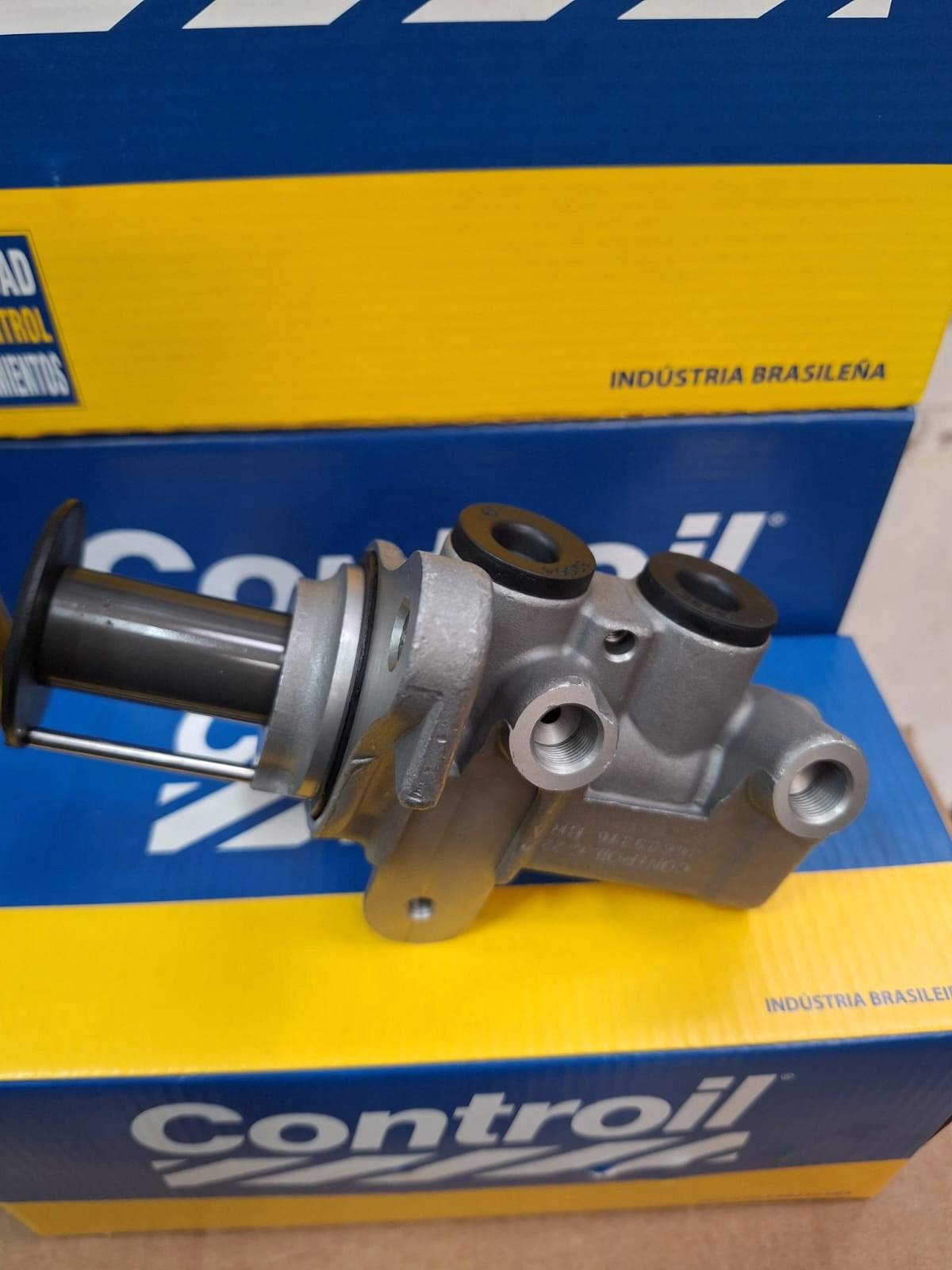 CILINDRO MESTRE FREIO COM ABS DUAS SAÍDAS VW GOL/VOYAGE/SAVEIRO 1.0/1.6 12/22  - 22,22MM SISTEMA TRW