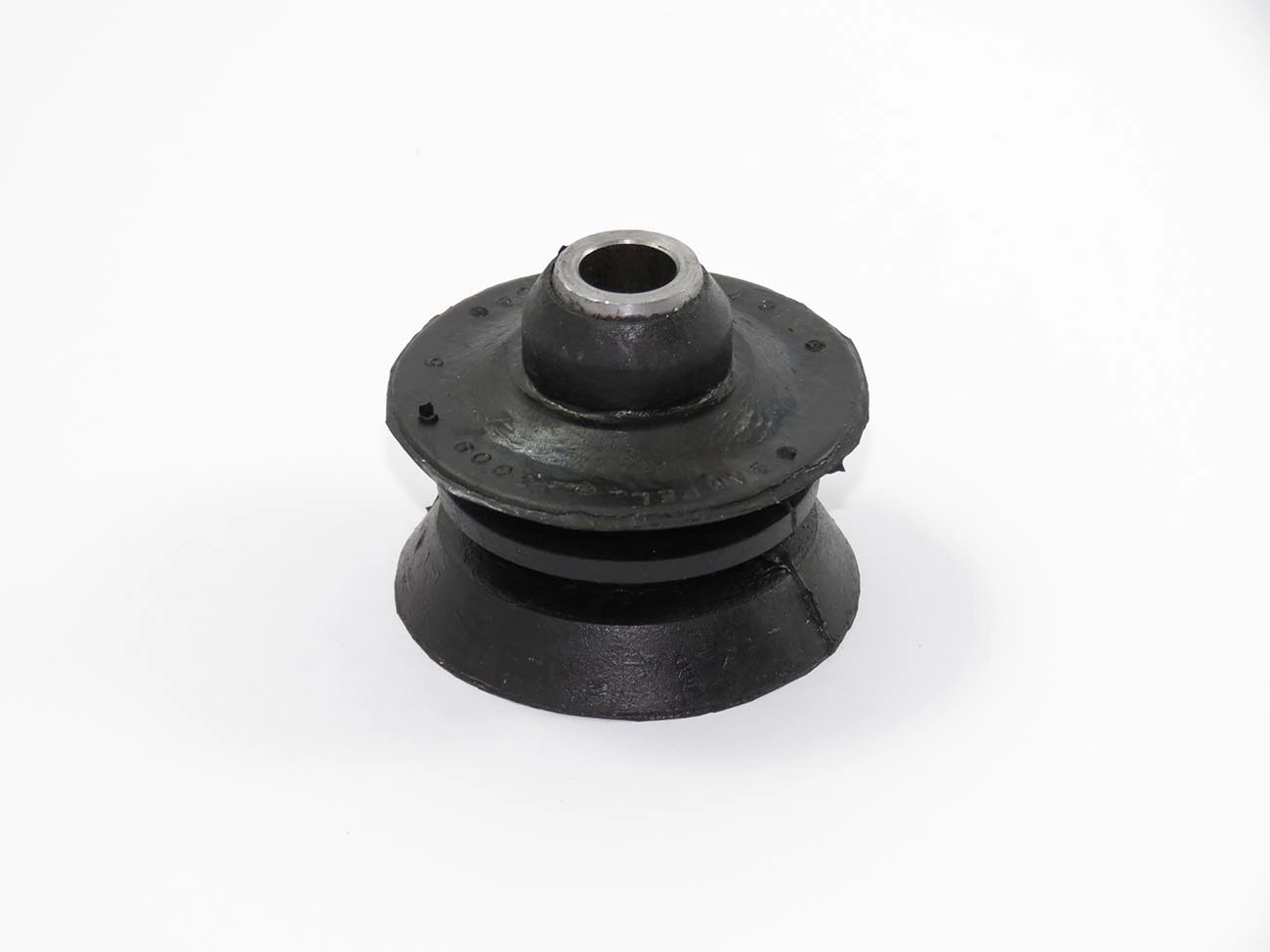BUCHA AMORTECEDOR GM CALIBRA 94/95 CELTA 00/16 PRISMA 06/12 CORSA 94/02 WAGON 97/02SUPERIOR TRASEIRO