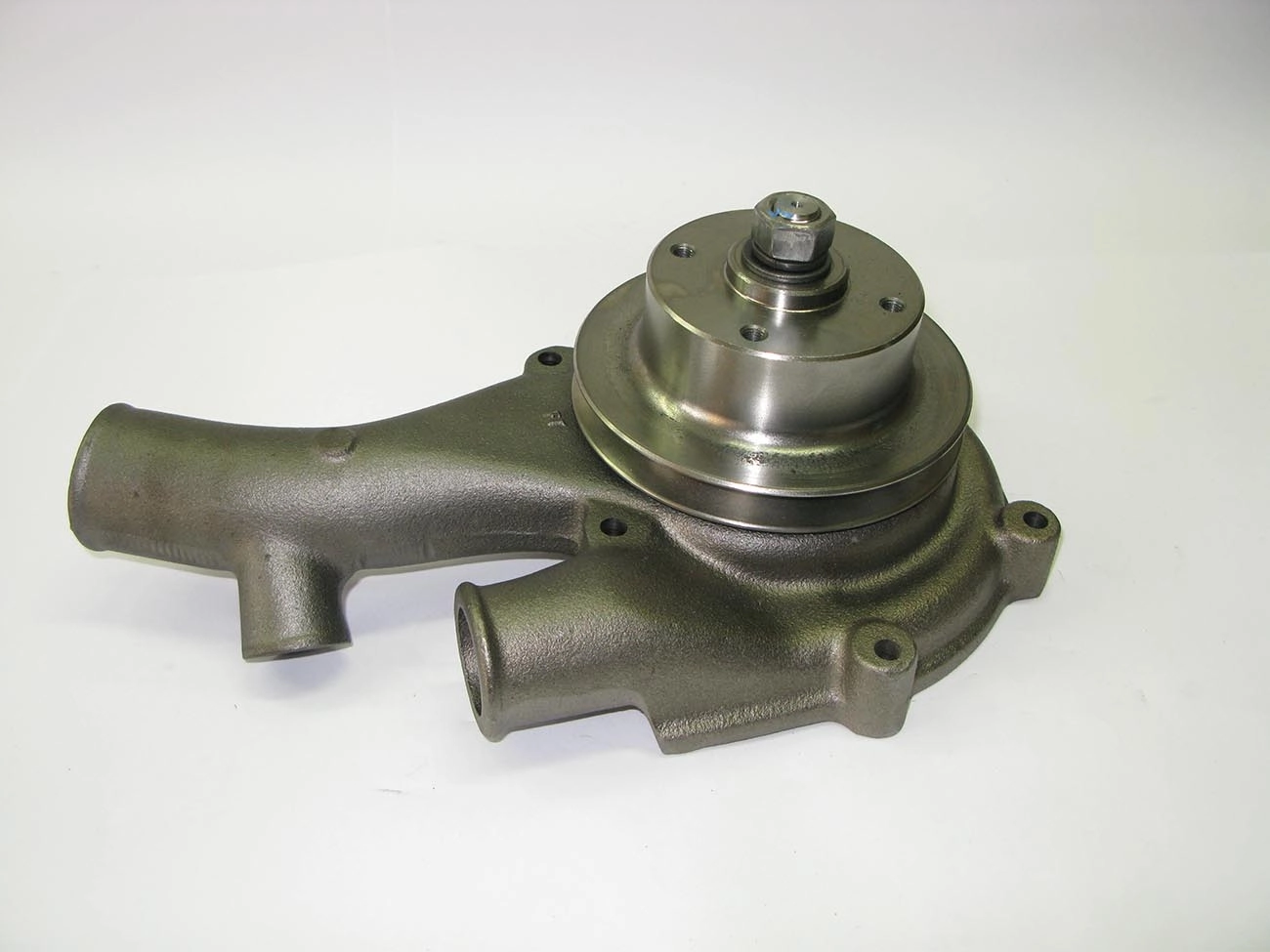 BOMBA AGUA FORD/GM PERKINS 6357 - MF 310 72/81 - CBT 1090 - C/POLIA