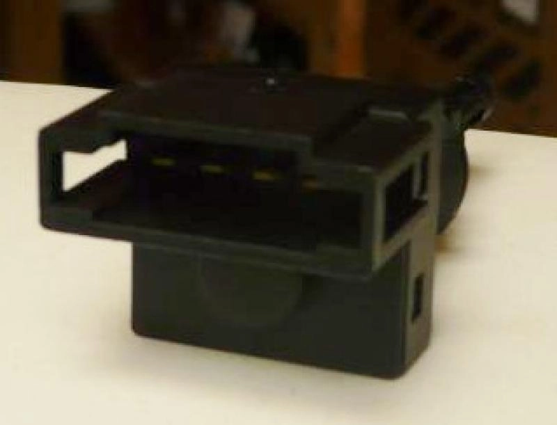 INTERRUPTOR LUZ FREIO VW GOL/GOLF/FOX/POLO/UP/NEW BEETLE/JETTA/PASSAT/TOUREG QUADRIPOLAR