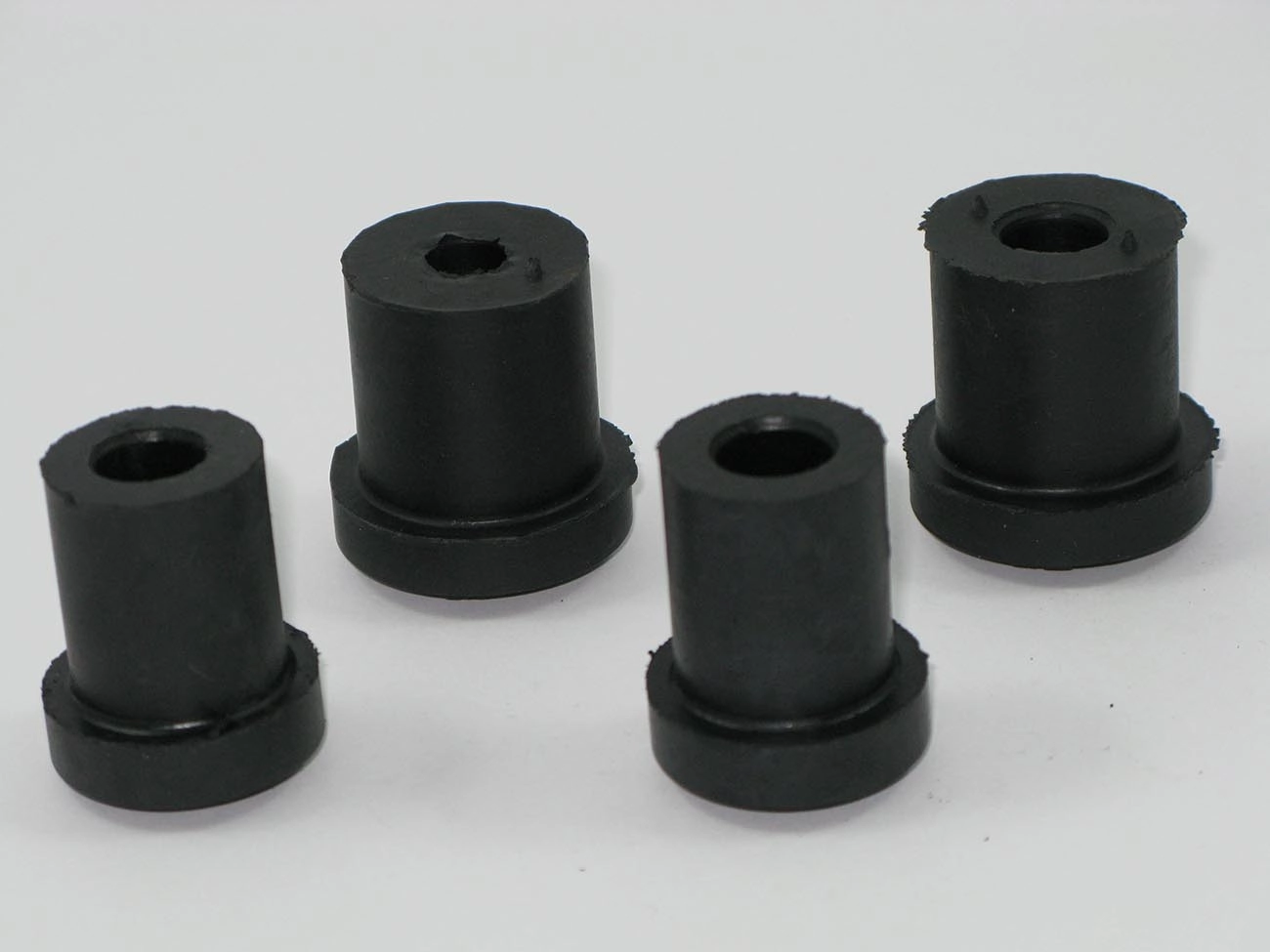 KIT BUCHAS JUMELO MOLA TRASEIRA 1 LADO FORD PAMPA 1982/ TRASEIRO