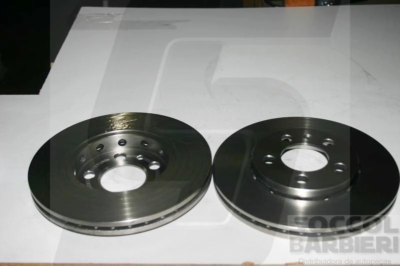 DISCO FREIO VENTILADO DIANTEIRO 256MM 5 FUROS VW GOLF 1.6/2.0 99/ FOX/POLO 16V AUDI A3 A1 1.4/1.8