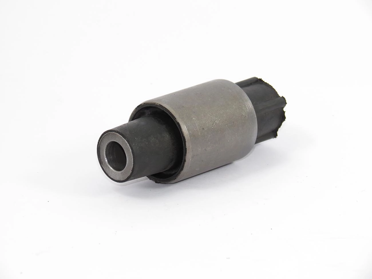 BUCHA BANDEJA SUSPENSÃO TRASEIRA GM VECTRA 96/ - INFERIOR/SUPERIOR - USA QUATRO PEÇAS