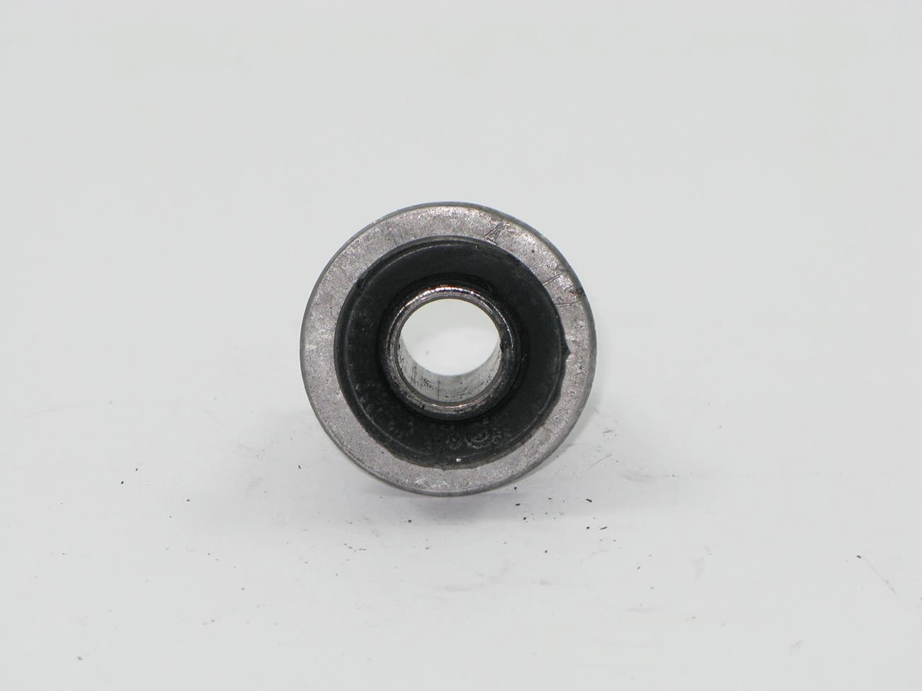 BUCHA BANDEJA SUSPENSÃO TRASEIRA LADO EIXO FIAT UNO/PREMIO/ELBA /88 1.5R CSL 91/93