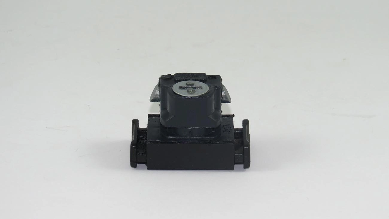 FECHADURA PORTA LUVAS VW GOL/VOYAGE/PARATI/SAVEIRO/SANTANA/CAMINHOES - C/CHAVE