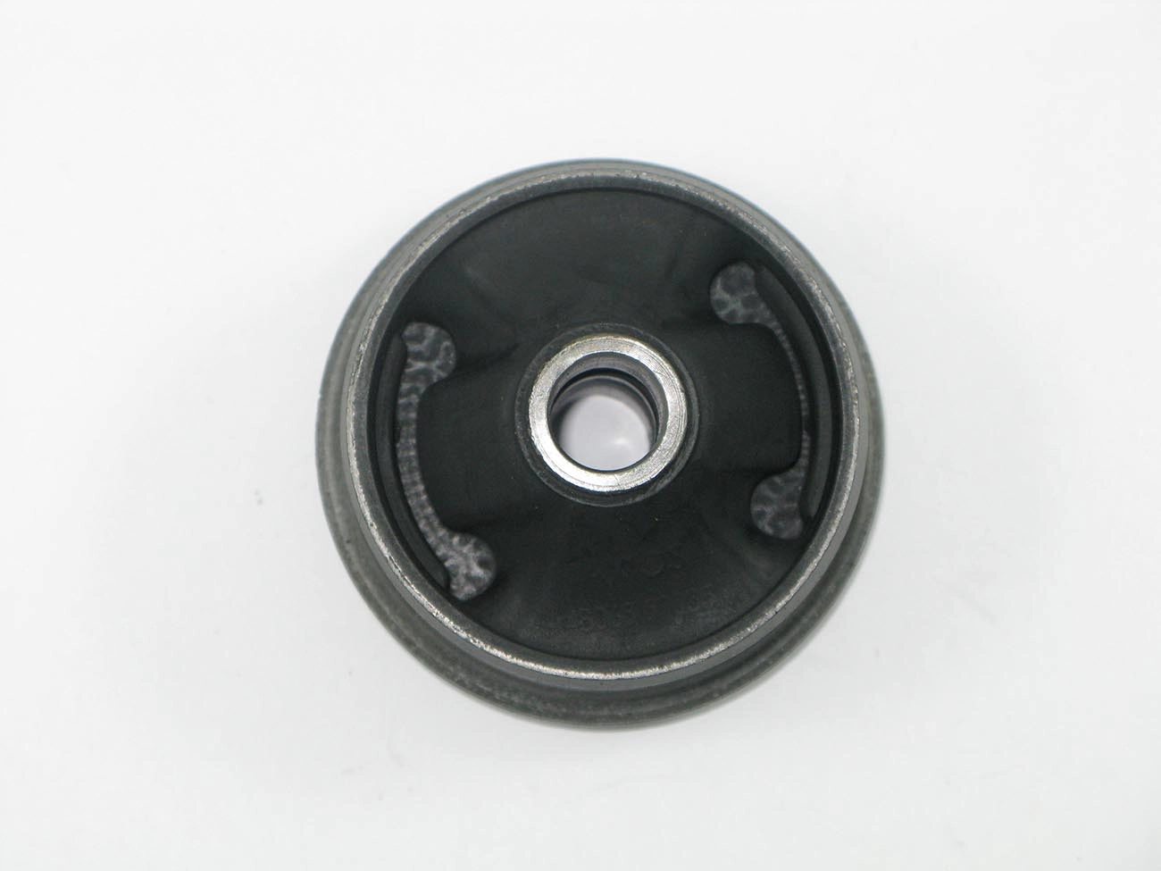 BUCHA TRASEIRA BANDEJA SUSPENSÃO DIANTEIRA MAIOR TOYOTA COROLLA/FIELDER 02/19