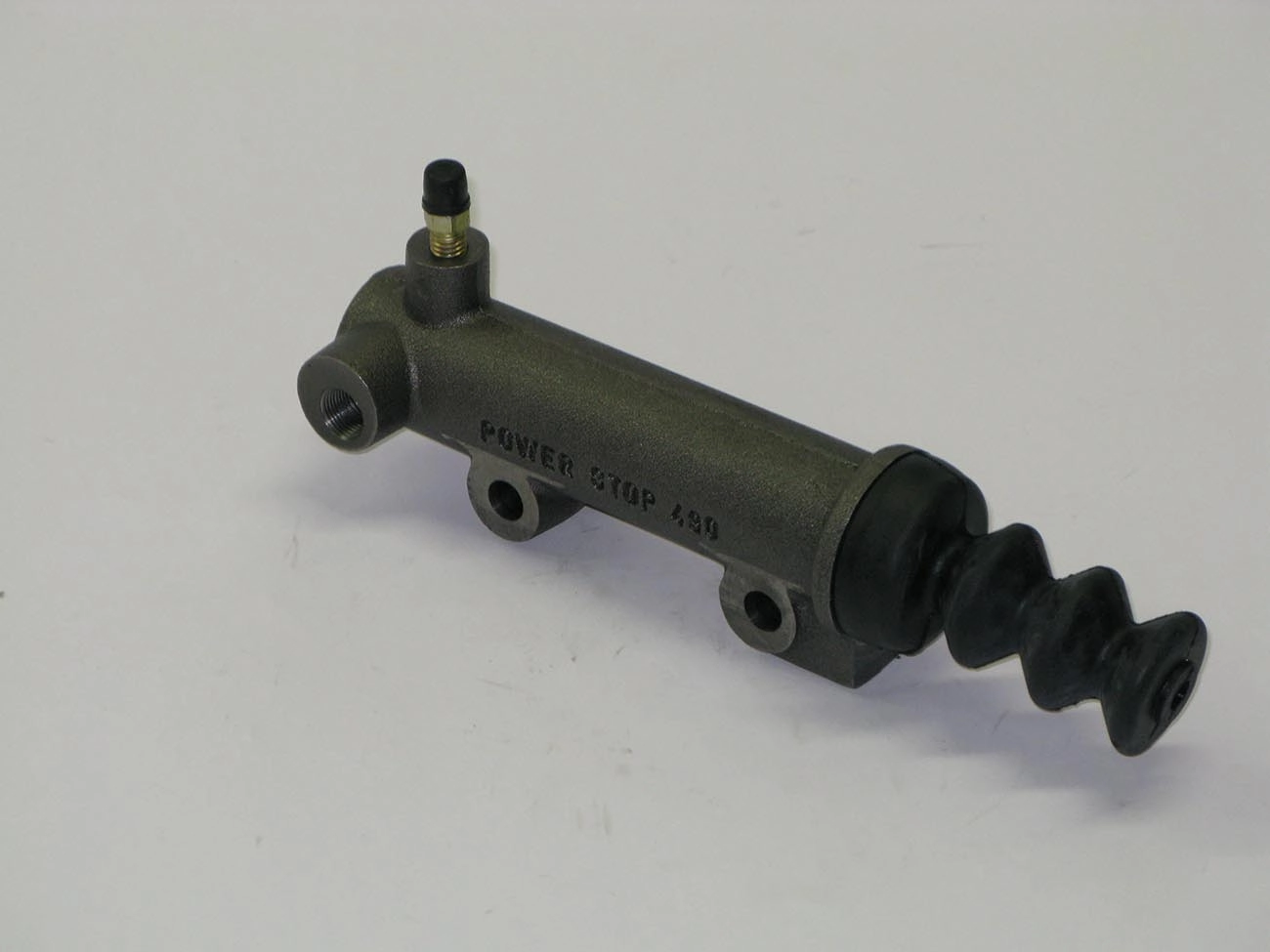 CILINDRO AUXILIAR EMBREAGEM VW 6.80/6.90/7.90/7.110/11.130/11.140/12.140/13.130 - 7/8 - 22.22MM