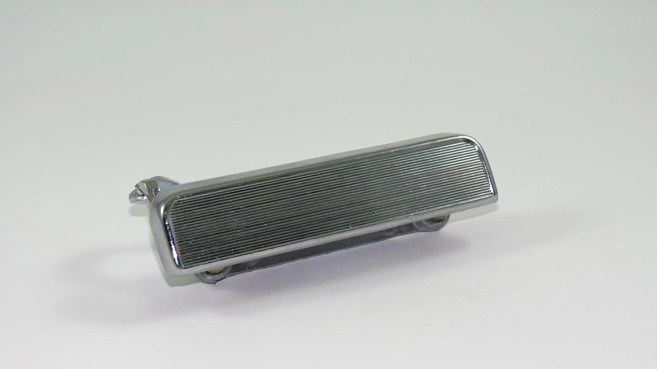 MACANETA EXTERNA GM CHEVETTE/CHEVY/MONZA/KADETT/IPANEMA TODOS - CROMADA ESQUERDA