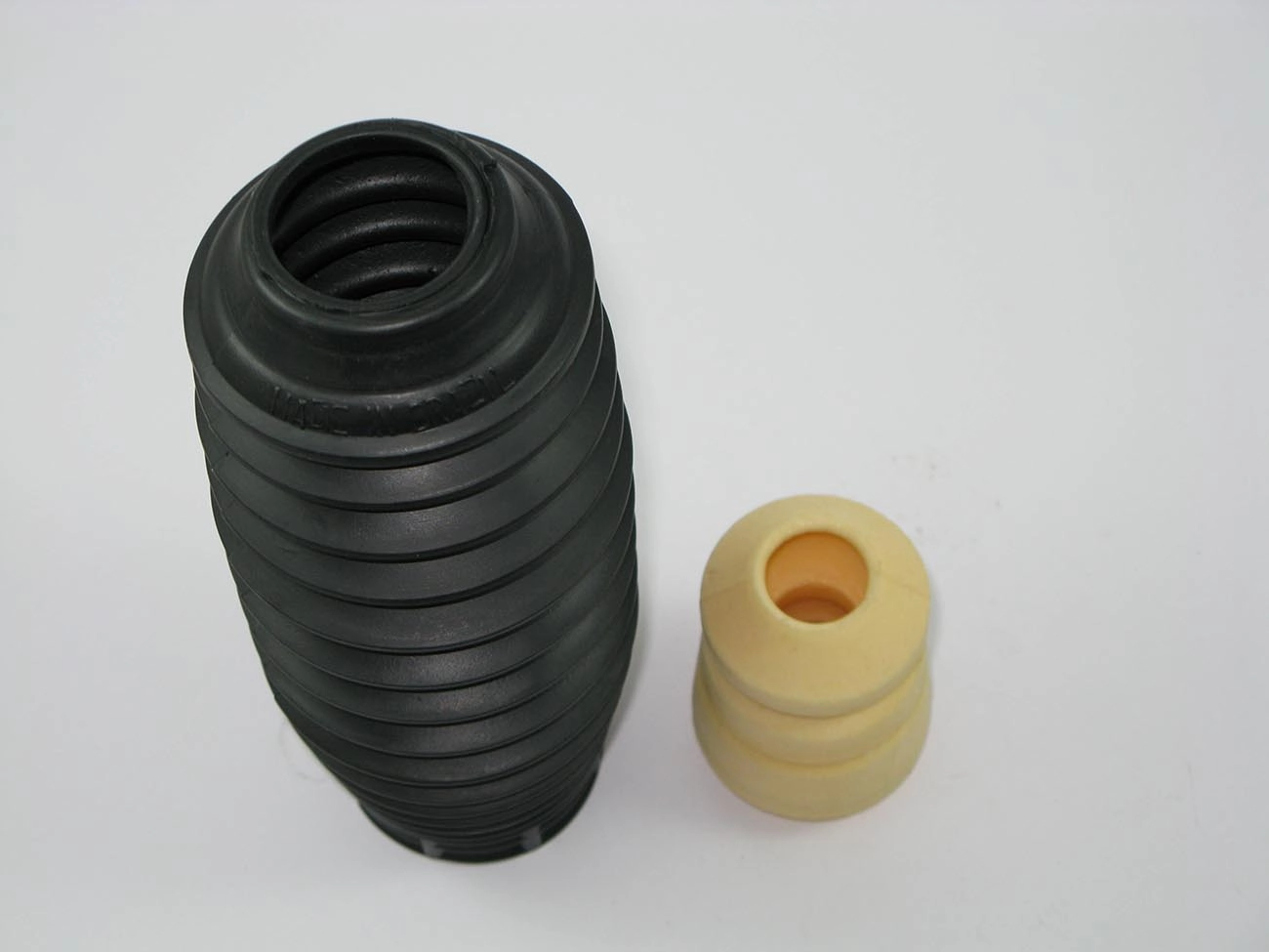 KIT AMORTECEDOR SUSPENSÃO DIANTEIRA FORD ESCORT 97/ DIANTEIRO