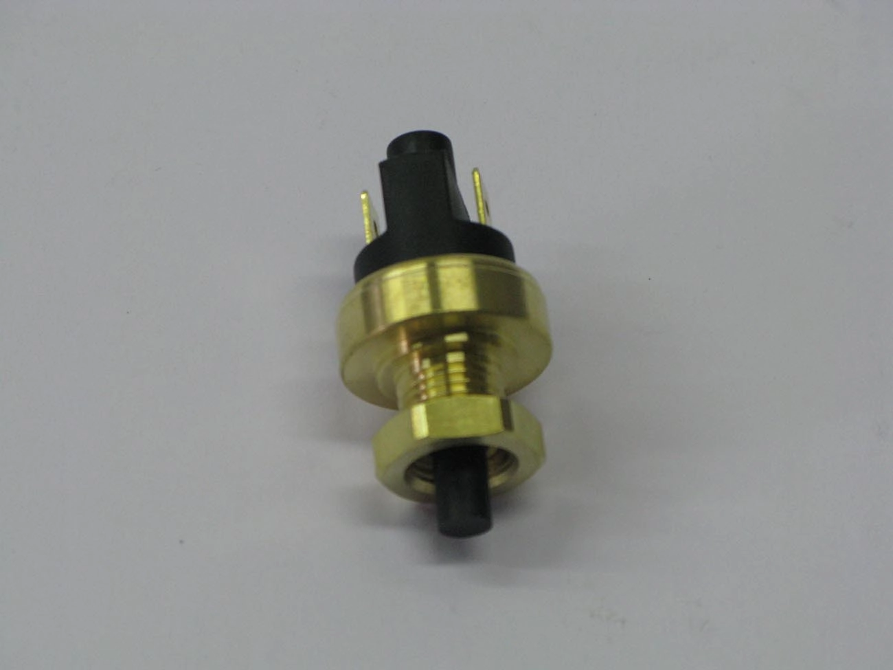 INTERRUPTOR LUZ FREIO VW GOL/VOYAGE/PARATI/SAVEIRO/PASSAT/QUANTUM P/PEDAL