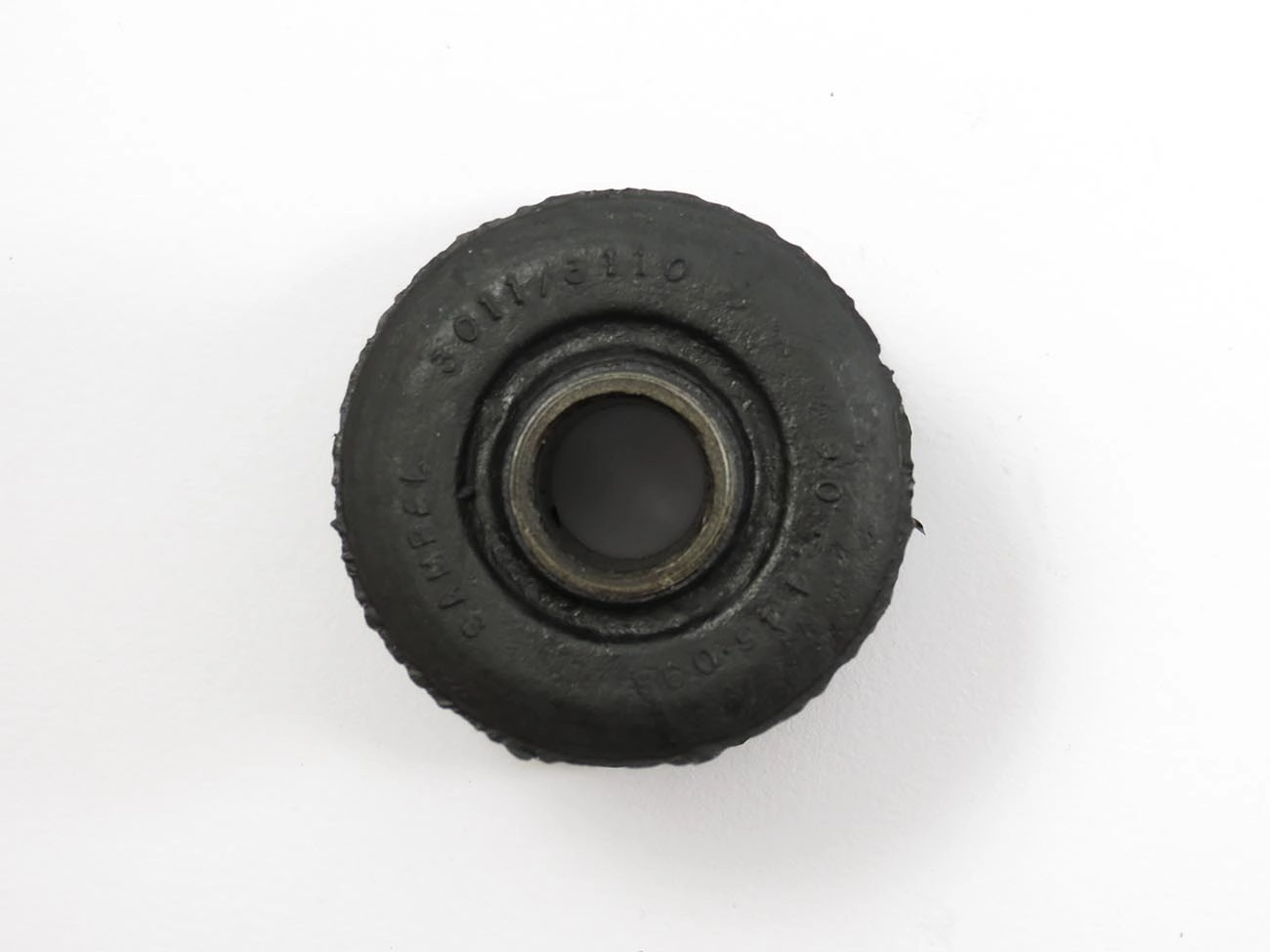 BUCHA BARRA TENSORA GM CORSA 94/98 SEDAN 95/98 WAGON 97/98 - SUSPENSÃO DIANTEIRA
