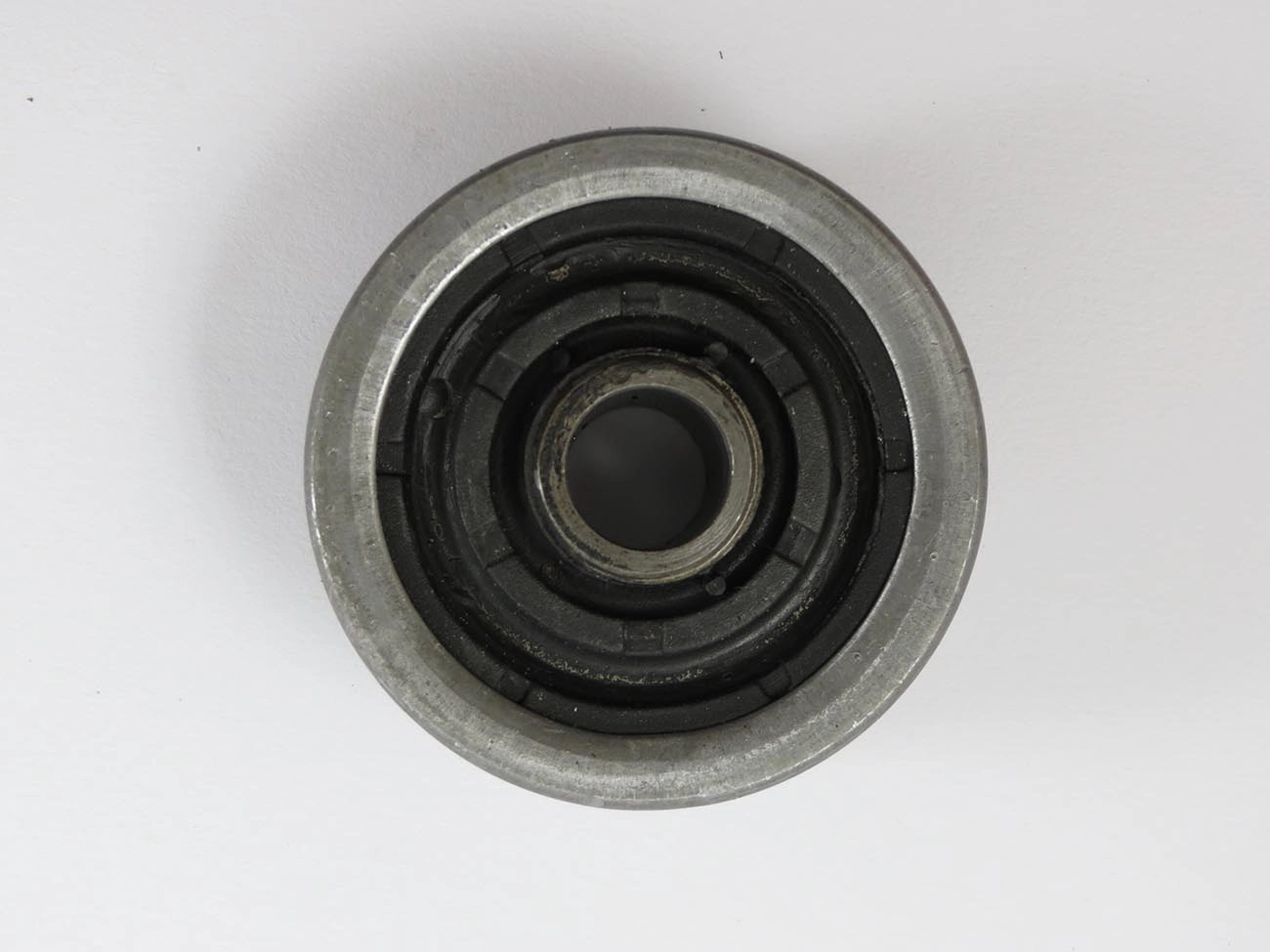 BUCHA TIRANTE GM CELTA 00/16 PRISMA 06/12 CORSA/PICK-UP/SEDAN/WAGON 98/03 TIGRA /98 DIANTEIRA