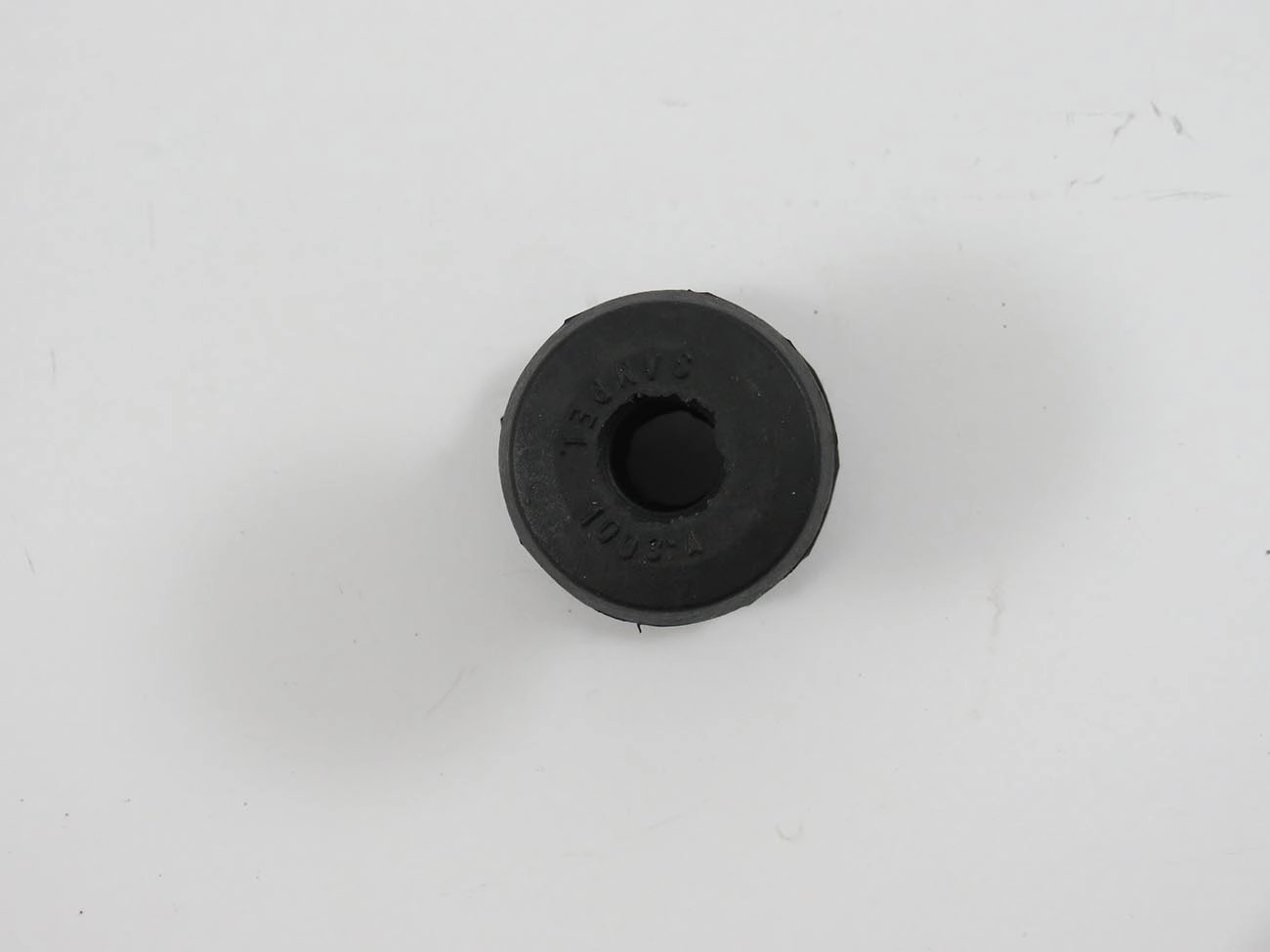BUCHA BRACO OSCILANTE FIAT UNO/PREMIO/ELBA/FIORINO 86/90 - 10MM