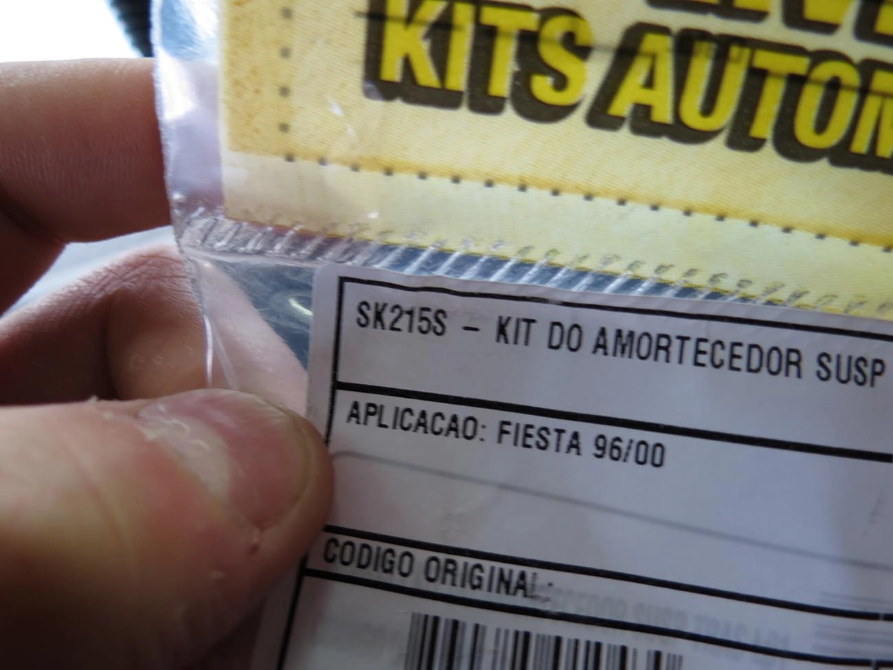 KIT AMORTECEDOR TRASEIRO FORD FIESTA 96/ - BATENTE E COIFA