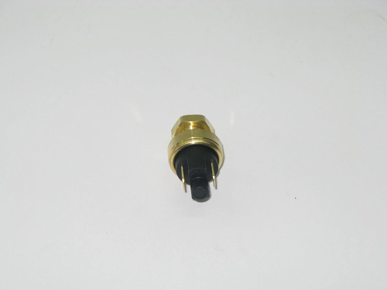 INTERRUPTOR LUZ FREIO VW GOL/VOYAGE/PARATI/SAVEIRO/PASSAT/QUANTUM P/PEDAL