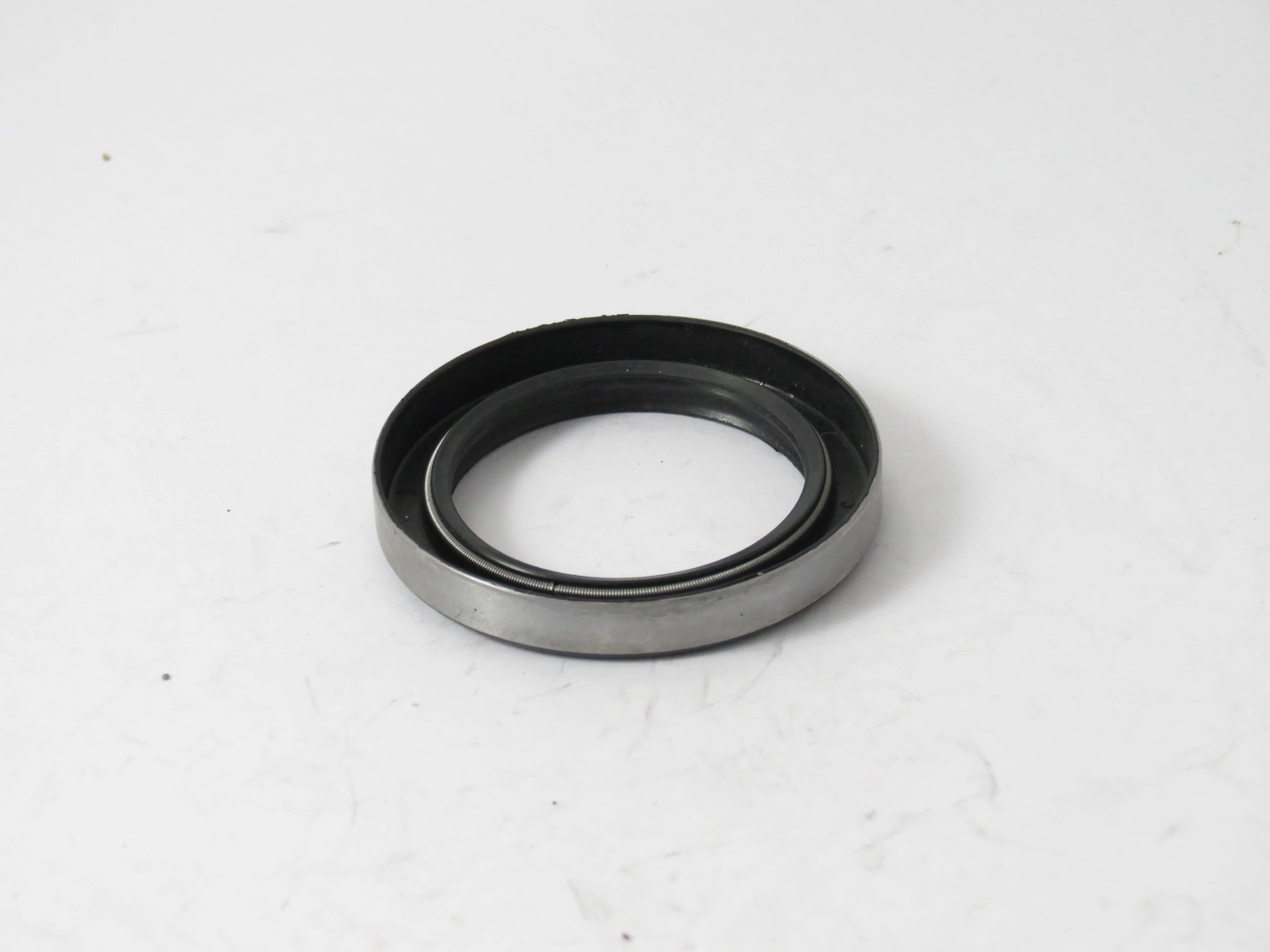 RETENTOR RODA TRASEIRA FORD ESCORT/VERONA 93/ VW LOGUS/POINTER