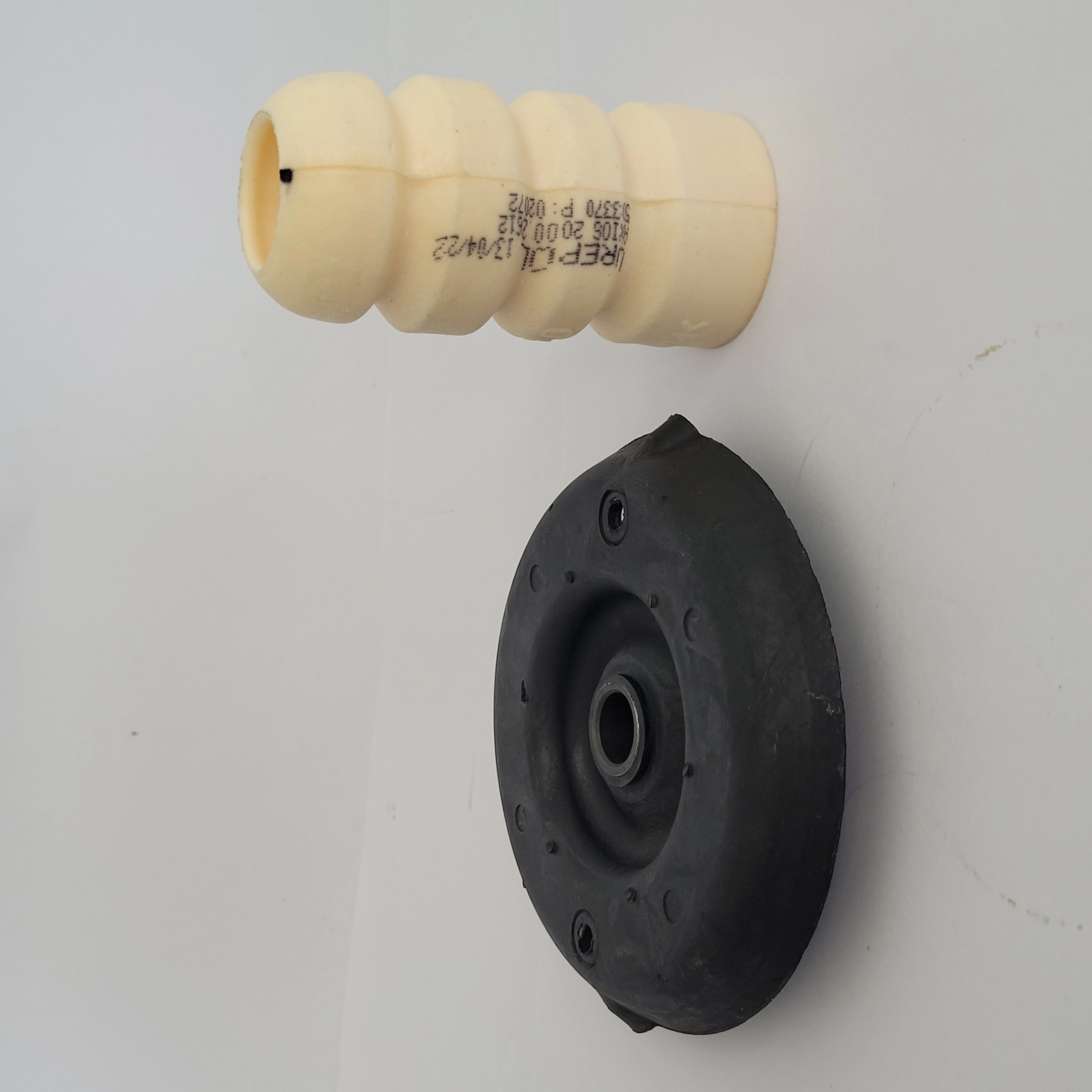 KIT AMORTECEDOR DIANTEIRO COMPLETO CITROEN C4 HATCH 06/14 - PALLAS 07/13 - PEUGEOT 307 03/12