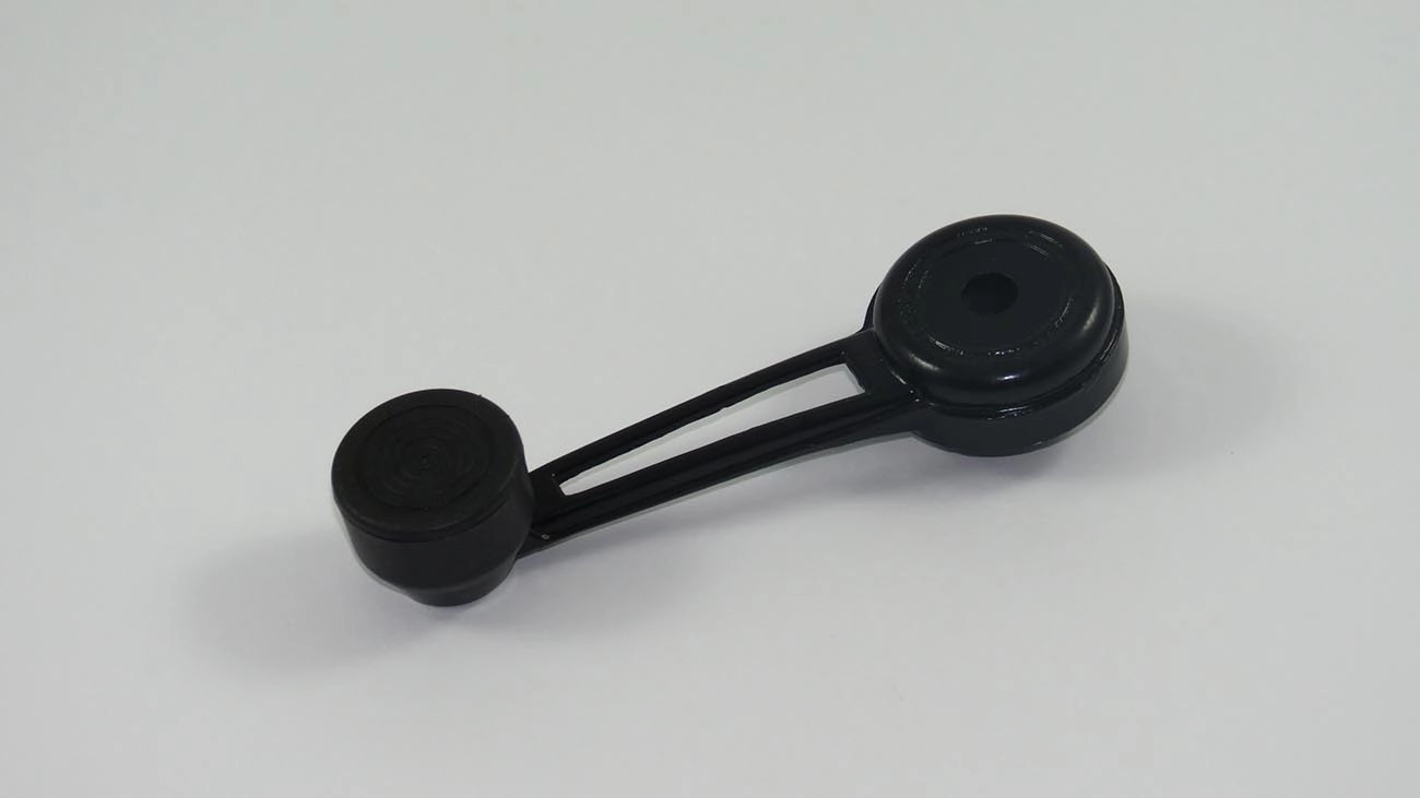 MANIVELA VIDRO FORD CORCEL/BELINA/DEL REY/PAMPA/F-100/1000/4000 - PRETA METAL