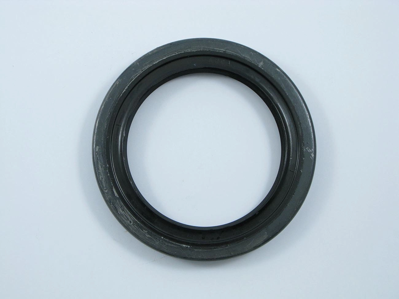 RETENTOR CUBO RODA TRASEIRO INTERNO 87,30X120,80X14,30M TRASEIRA GM A/C/D-60 TIMKEN