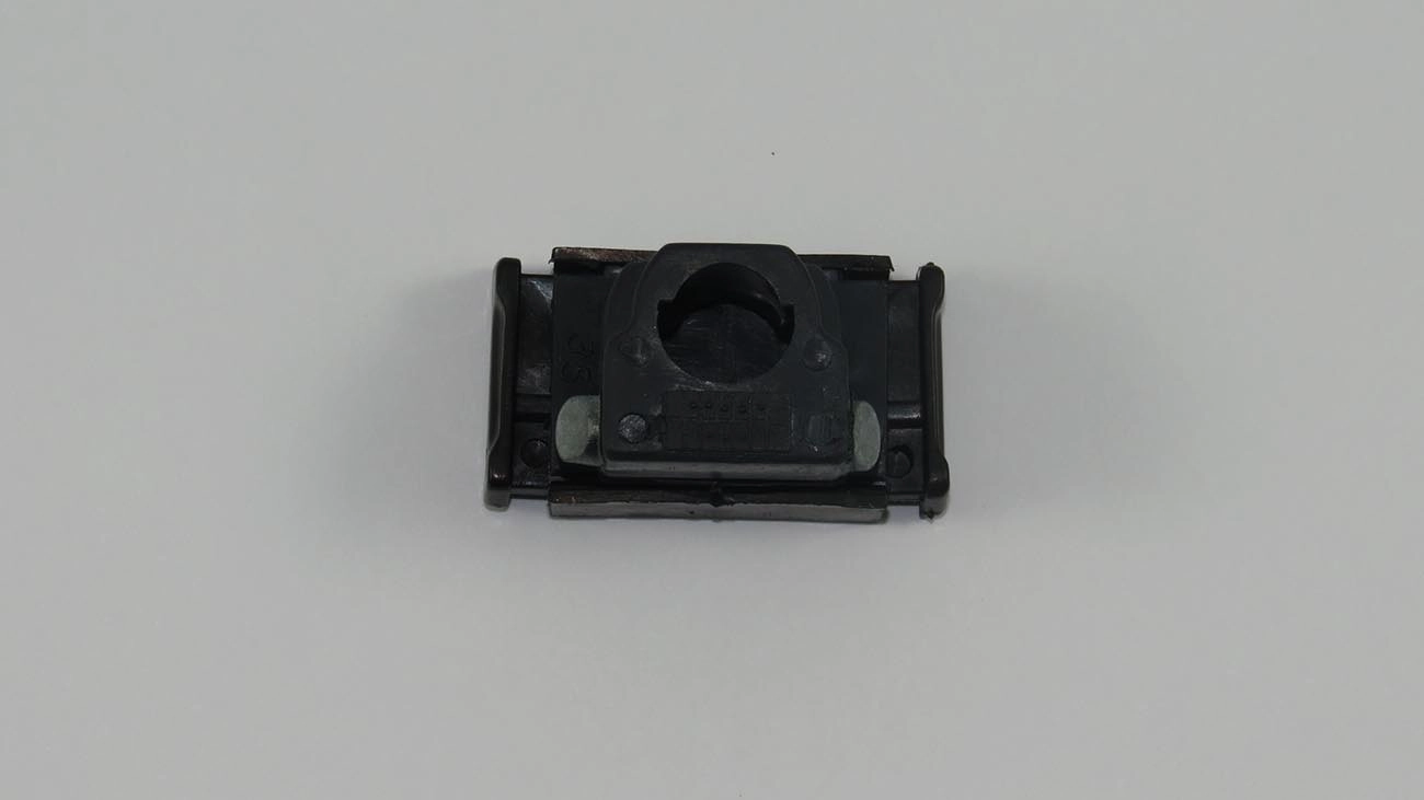 FECHADURA PORTA LUVAS VW GOL/VOYAGE/PARATI/SAVEIRO/SANTANA/CAMINHOES - S/CHAVE